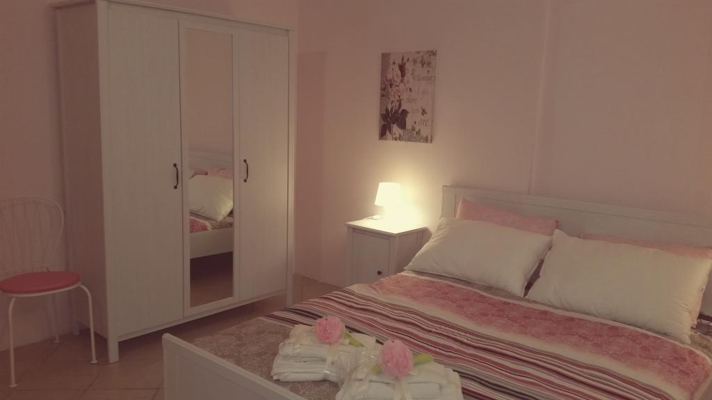 B&B La Rosa Taranto Exterior foto